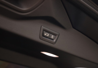 Подержанный автомобиль BMW X5 2021 года (39 фото)