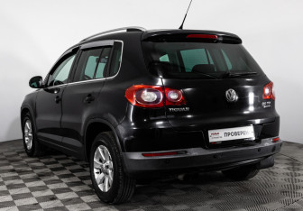 Подержанный автомобиль Volkswagen Tiguan 2010 года (7 фото)