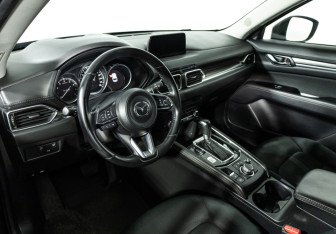 Подержанный автомобиль Mazda CX-5 2019 года (11 фото)