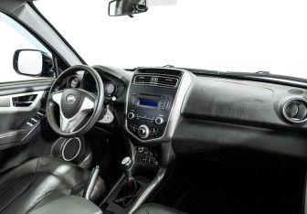 Подержанный автомобиль Lifan X60 2017 года (9 фото)