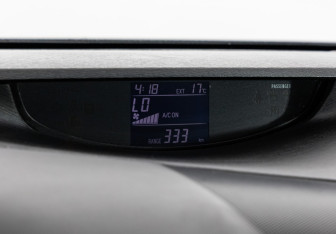 Подержанный автомобиль Toyota Venza 2011 года (15 фото)