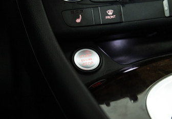 Подержанный автомобиль Audi Q3 2012 года (18 фото)