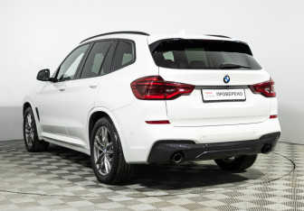 Подержанный автомобиль BMW X3 2019 года (7 фото)