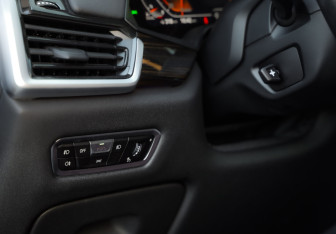 Подержанный автомобиль BMW X5 2021 года (22 фото)