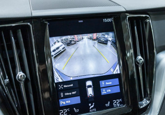 Подержанный автомобиль Volvo XC60 2018 года (25 фото)