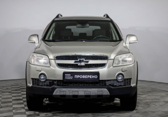 Подержанный автомобиль Chevrolet Captiva 2007 года (2 фото)