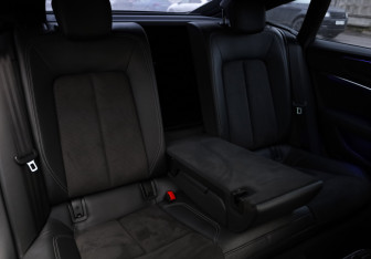 Подержанный автомобиль Audi A7 2018 года (29 фото)