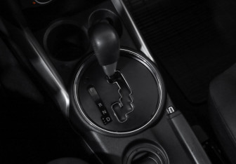 Подержанный автомобиль Mitsubishi ASX 2013 года (15 фото)