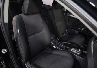 Подержанный автомобиль Mitsubishi Lancer Sedan 2010 года (17 фото)