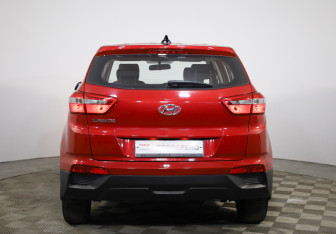Подержанный автомобиль Hyundai Creta 2017 года (6 фото)