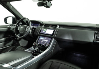 Подержанный автомобиль Land Rover Range Rover Sport 2020 года (9 фото)