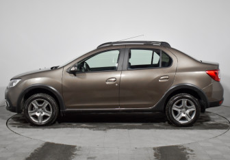 Подержанный автомобиль Renault Logan Sedan 2021 года (8 фото)