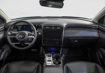 Подержанный автомобиль Hyundai Tucson 2022 года (9 фото)