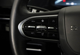 Подержанный автомобиль Omoda C5 2023 года (14 фото)