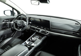 Подержанный автомобиль Kia Sportage 2024 года (9 фото)