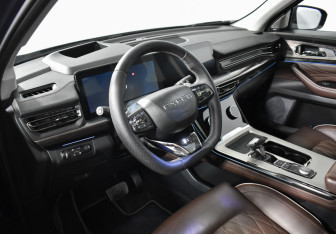 Подержанный автомобиль Exeed VX 2022 года (9 фото)