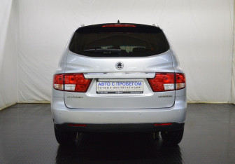 Подержанный автомобиль SsangYong Kyron 2012 года (6 фото)