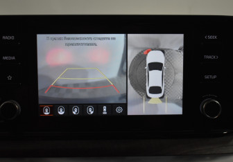 Подержанный автомобиль Kia K5 2021 года (15 фото)