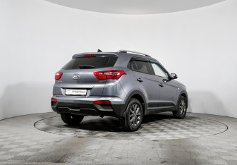 Подержанный автомобиль Hyundai Creta 2021 года (5 фото)