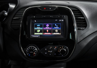 Подержанный автомобиль Renault Kaptur 2018 года (16 фото)