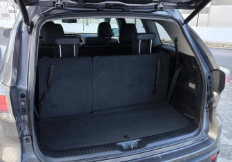 Подержанный автомобиль Toyota Highlander 2014 года (15 фото)