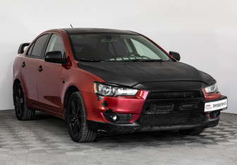 Подержанный автомобиль Mitsubishi Lancer Sedan 2008 года (3 фото)