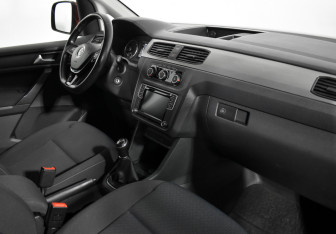 Подержанный автомобиль Volkswagen Caddy Compactvan 2019 года (14 фото)