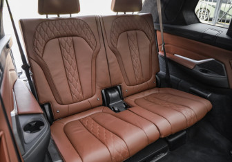 Подержанный автомобиль BMW X7 2019 года (34 фото)