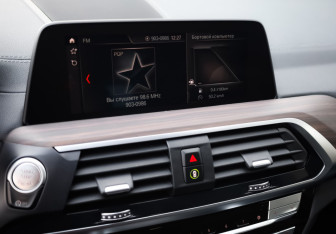 Подержанный автомобиль BMW X3 2020 года (17 фото)