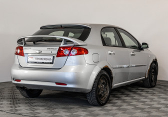 Подержанный автомобиль Chevrolet Lacetti Hatchback 2008 года (4 фото)
