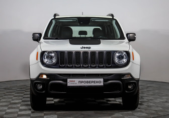Подержанный автомобиль Jeep Grand Cherokee 2011 года (2 фото)