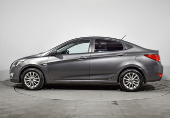 Подержанный автомобиль Hyundai Solaris Sedan 2014 года (8 фото)