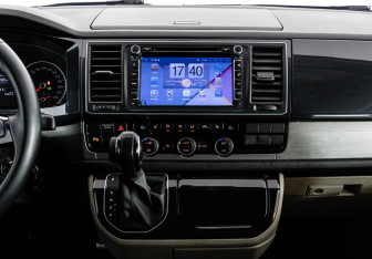 Подержанный автомобиль Volkswagen Multivan 2015 года (15 фото)