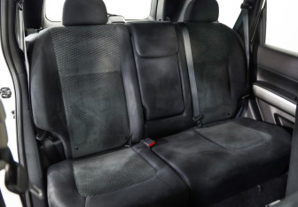 Подержанный автомобиль Nissan X-Trail 2014 года (24 фото)