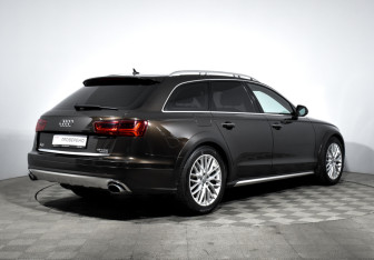 Подержанный автомобиль Audi A6 allroad 2016 года (5 фото)