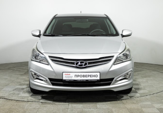 Подержанный автомобиль Hyundai Solaris Sedan 2015 года (2 фото)