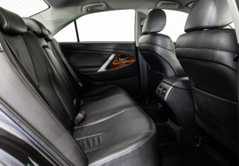 Подержанный автомобиль Toyota Camry Sedan 2011 года (17 фото)