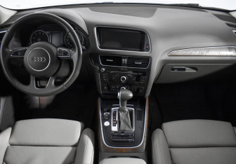 Подержанный автомобиль Audi Q5 2013 года (13 фото)