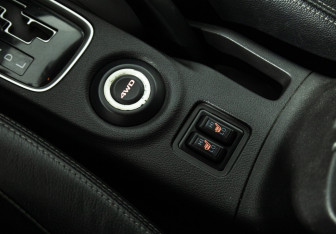 Подержанный автомобиль Mitsubishi Outlander 2013 года (19 фото)