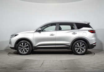 Подержанный автомобиль Chery Tiggo 7 Pro 2022 года (8 фото)