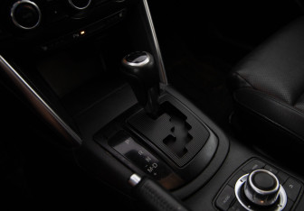Подержанный автомобиль Mazda CX-5 2013 года (12 фото)