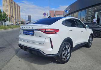 Подержанный автомобиль Haval F7x 2022 года (4 фото)