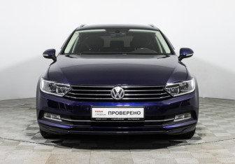 Подержанный автомобиль Volkswagen Passat Wagon 2017 года (2 фото)