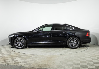 Подержанный автомобиль Volvo S90 2020 года (8 фото)
