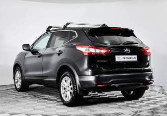 Подержанный автомобиль Nissan Qashqai 2014 года (7 фото)