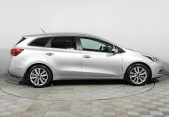 Подержанный автомобиль Kia Ceed Wagon 2015 года (4 фото)