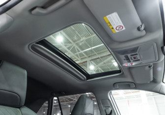 Подержанный автомобиль Toyota RAV4 2022 года (25 фото)