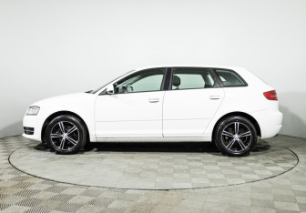 Подержанный автомобиль Audi A3 Hatchback 2012 года (8 фото)