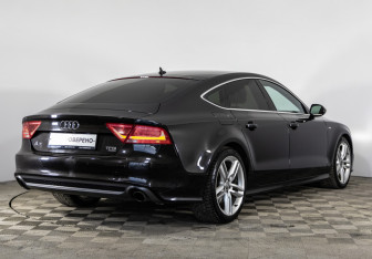 Подержанный автомобиль Audi A7 2012 года (5 фото)