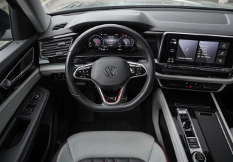 Подержанный автомобиль Volkswagen Teramont 2022 года (15 фото)